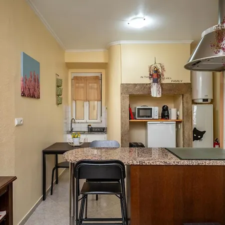 Cozy One Bedroom In Historic Location - Carmo Lisbon