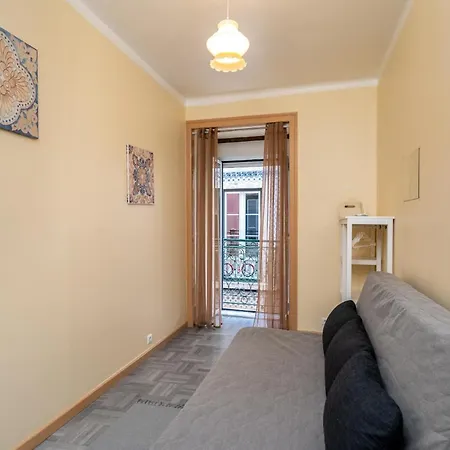 Cozy One Bedroom In Historic Location - Carmo Apartment Lisbon